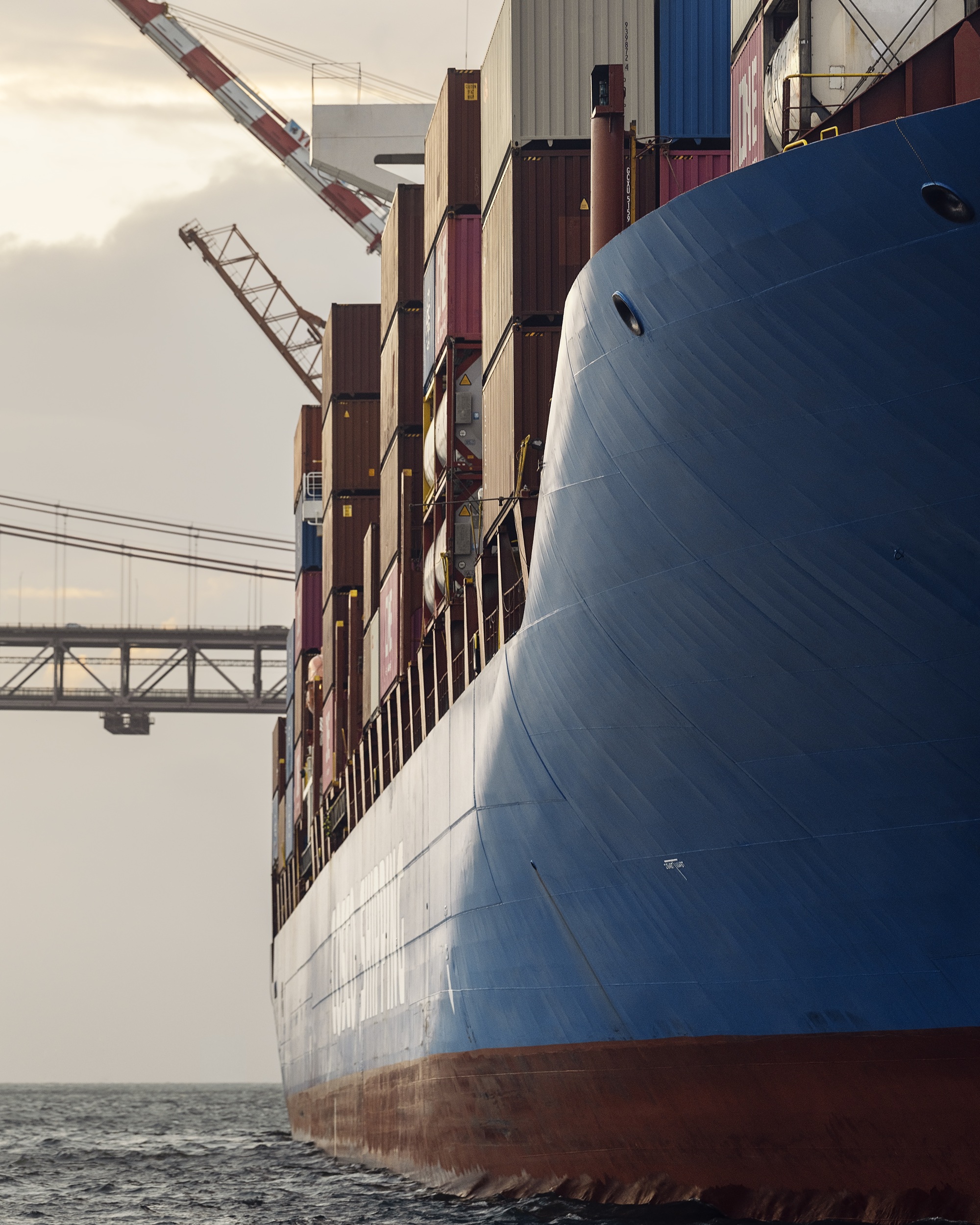 Dettagli allegato Cargo-Ship-Lisbon